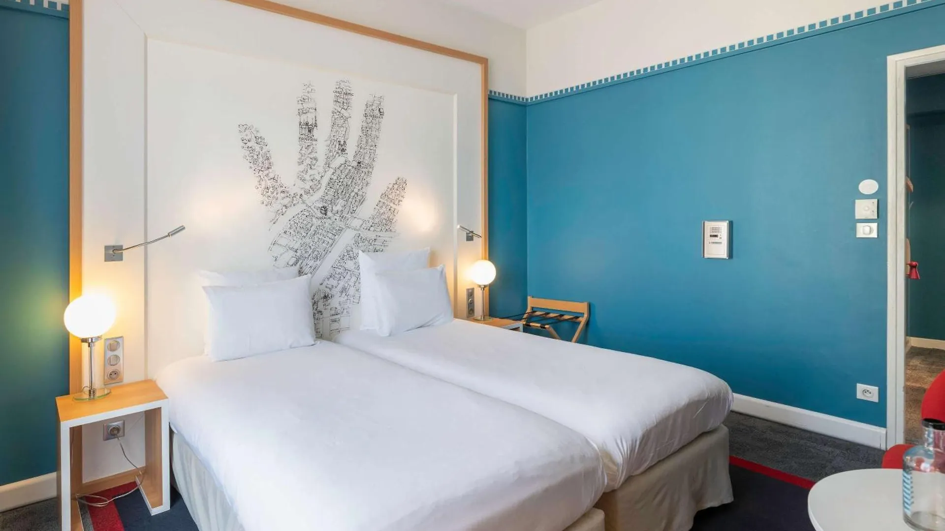 Mercure Lyon Centre Château Perrache 4*,