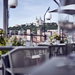 Otel Maison No - Et Rooftop, Lyon